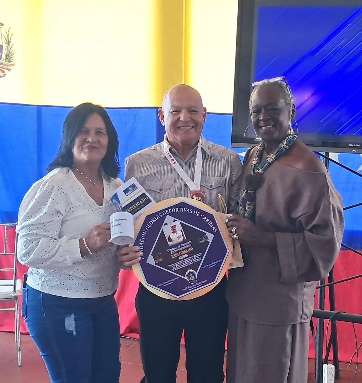 Glorias Deportivas de Venezuela reconoce a El Regional del Zulia 31
