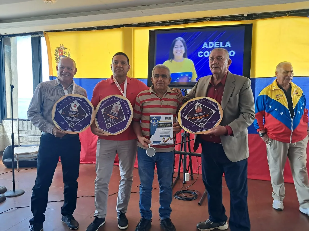 Glorias Deportivas de Venezuela reconoce a El Regional del Zulia 36