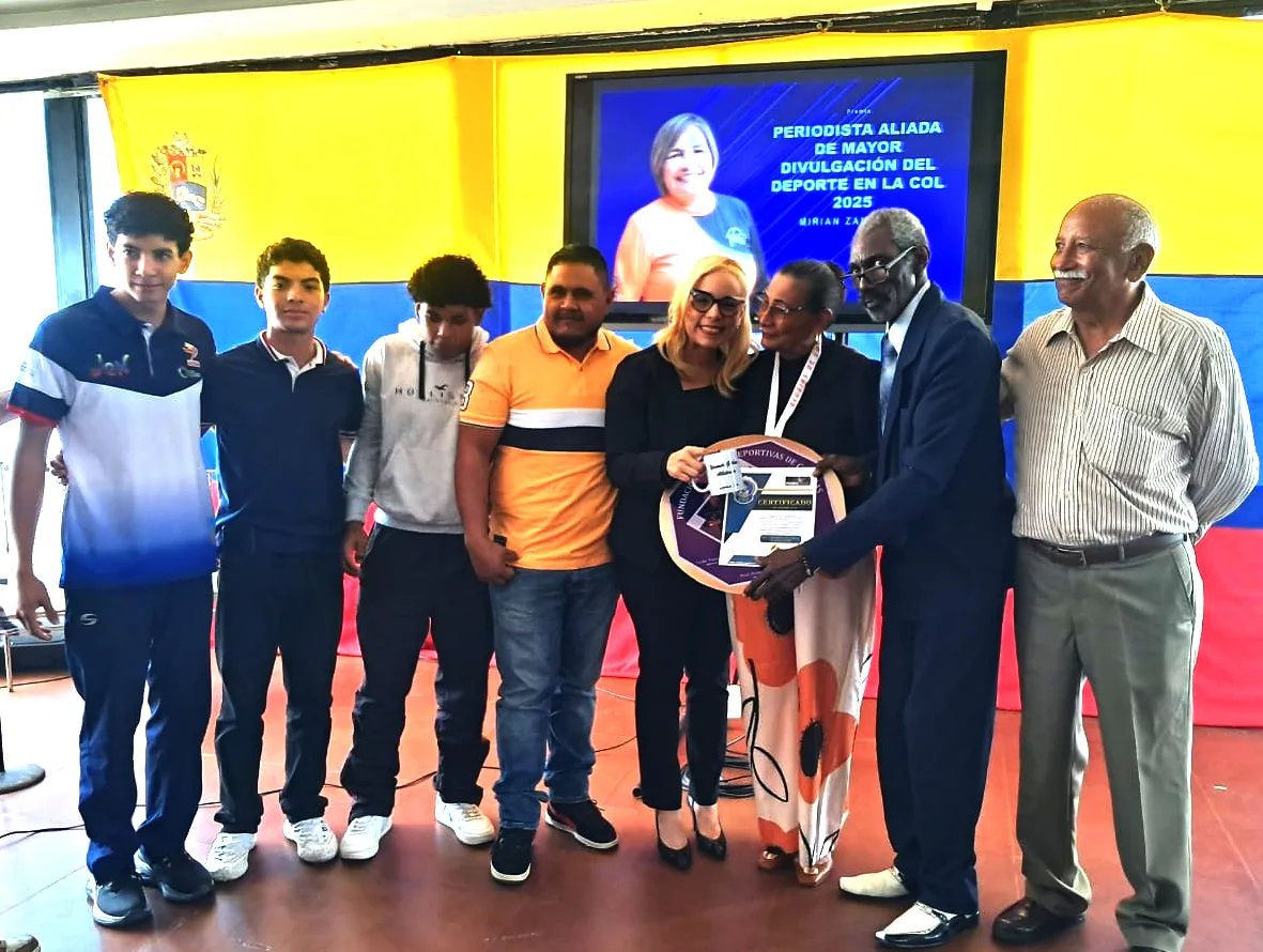 Glorias Deportivas de Venezuela reconoce a El Regional del Zulia 42 R