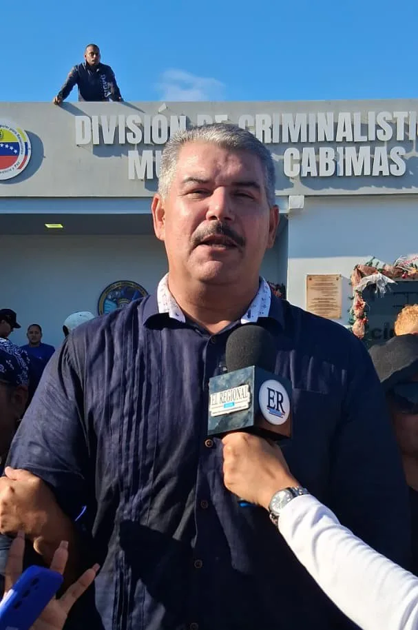Gobernador Caldera en San Benito 