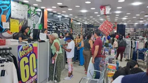 Lagunillas vibra con optimismo en víspera de Navidad