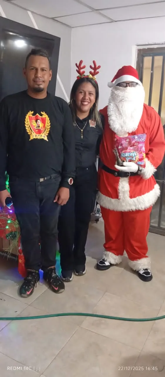 "Un Juguete para Navidad" Fuerza Motorizada