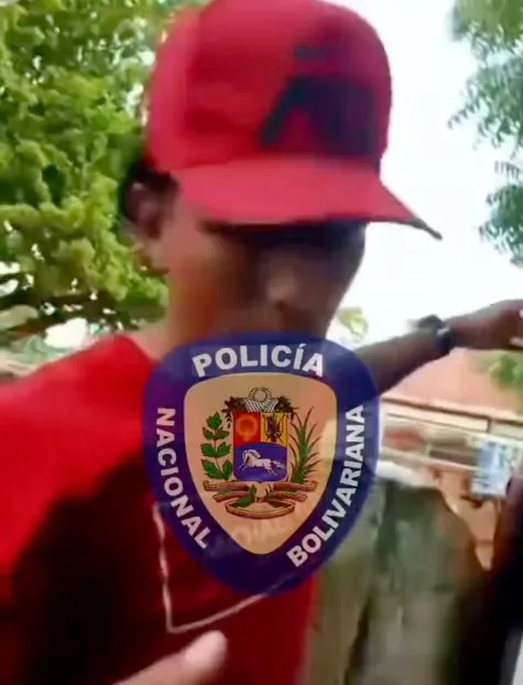 Joven atrapado con droga se le escapó a policía en un descuido 