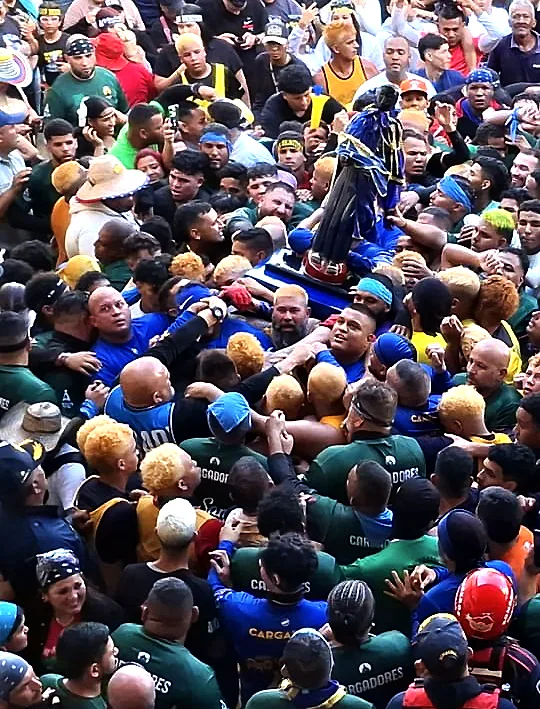 Los Pelos Amarillos pagaron promesas a San Benito 4