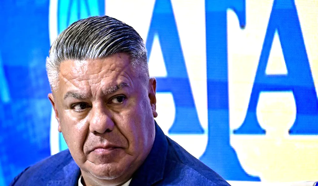 Megaoperativo policial sacude al fútbol argentino con 35 allanamientos