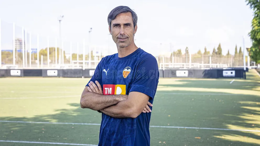 Mueren en naufragio entrenador de fútbol español y sus tres hijos