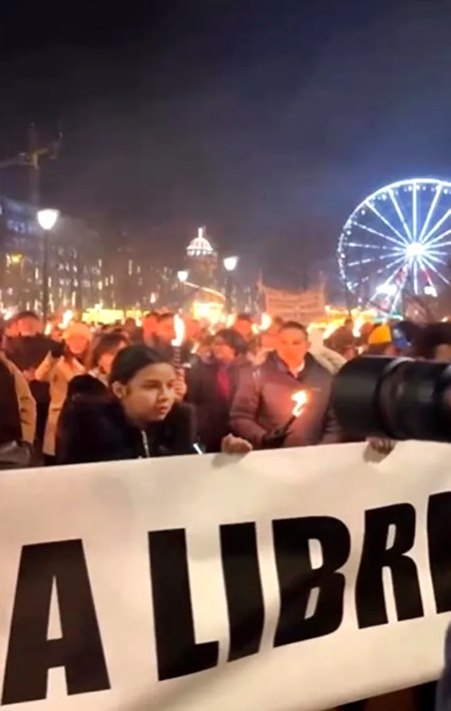 Desfile de Antorchas en Nobel de la Paz