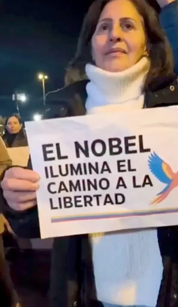 Desfile de Antorchas en Nobel de la Paz