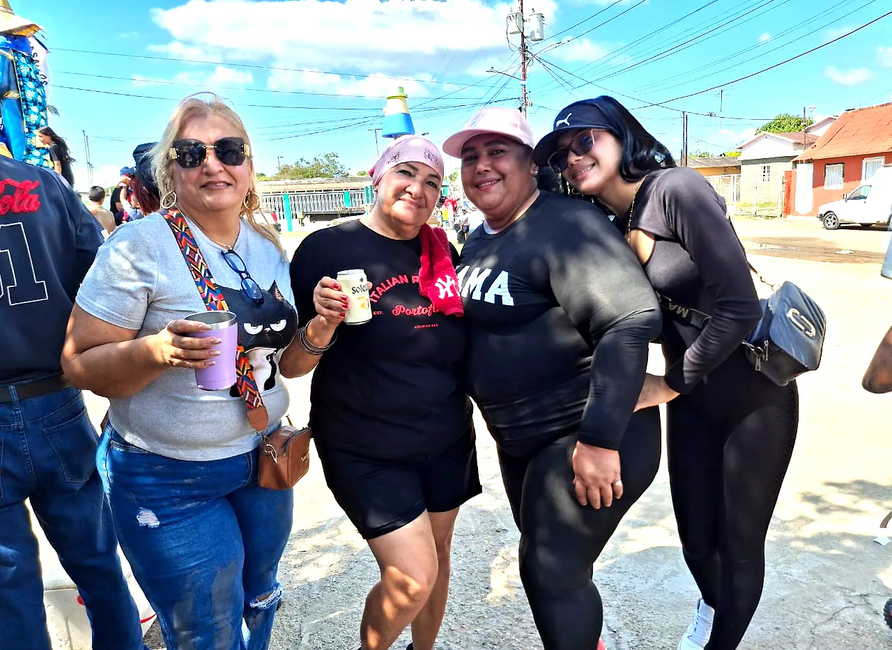 SAN BENITO GENTE 6 r