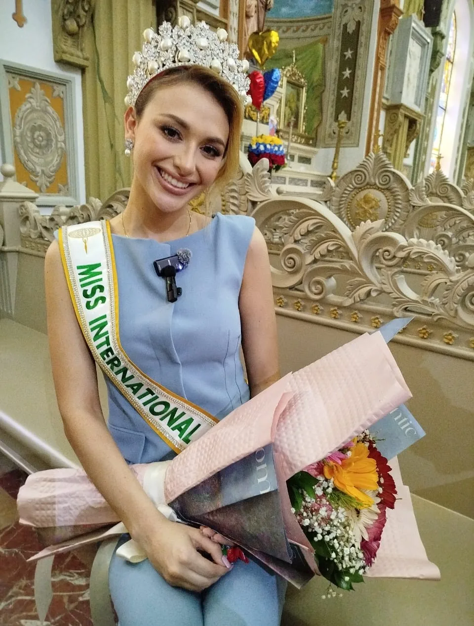 Valeria Di Martino ofrenda a Chiquinquirá