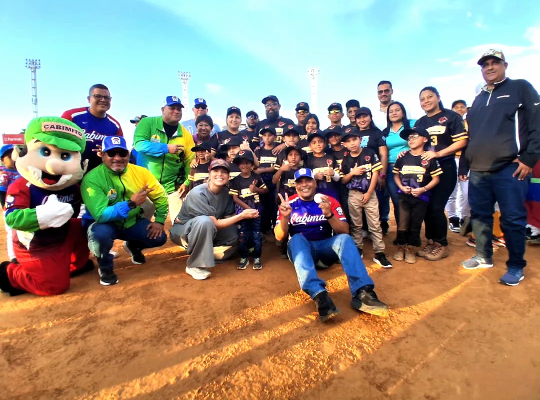 Inauguración de la Final Nacional Senior de Pequeñas Ligas en Cabimas 3 r