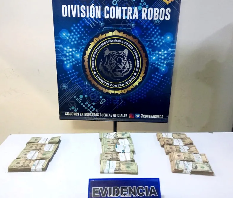 Sucesos.- Funcionarios de la División de Investigaciones de Robo, luego de un extenso trabajo realizado en relación al robo de una empresa ubicada en Altamira, parroquia y municipio Chacao, estado Miranda, en diciembre 2025, lograron la aprehensión de los responsables, figurando como cómplice uno de los trabajadores de la víctima, además, uno de los criminales resultó neutralizado.