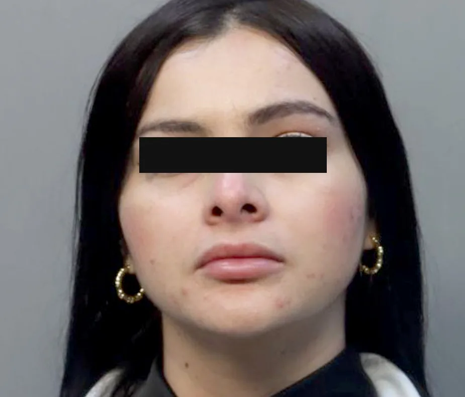Arrestada por inyecciones faciales