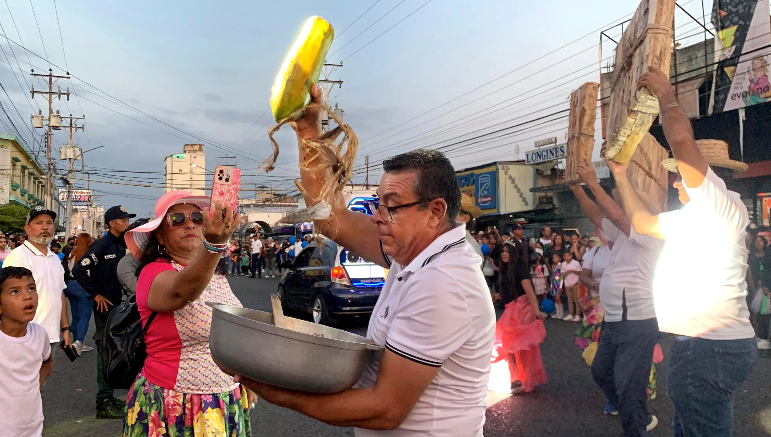 Lagunillas dio inicio al Carnaval 2026 con multitudinario desfile 9 r