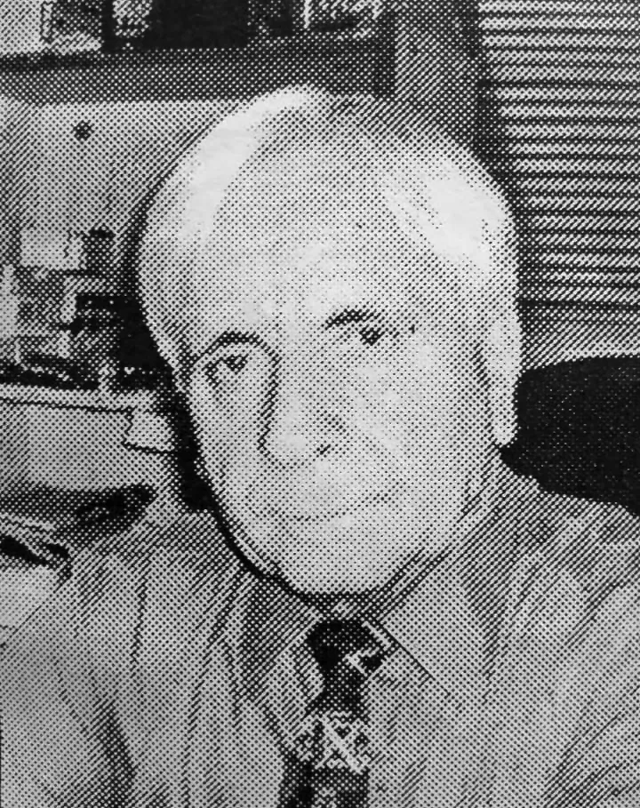 JOSÉ MOSQUERA PIÑEIRO Y EL LAGO BAR