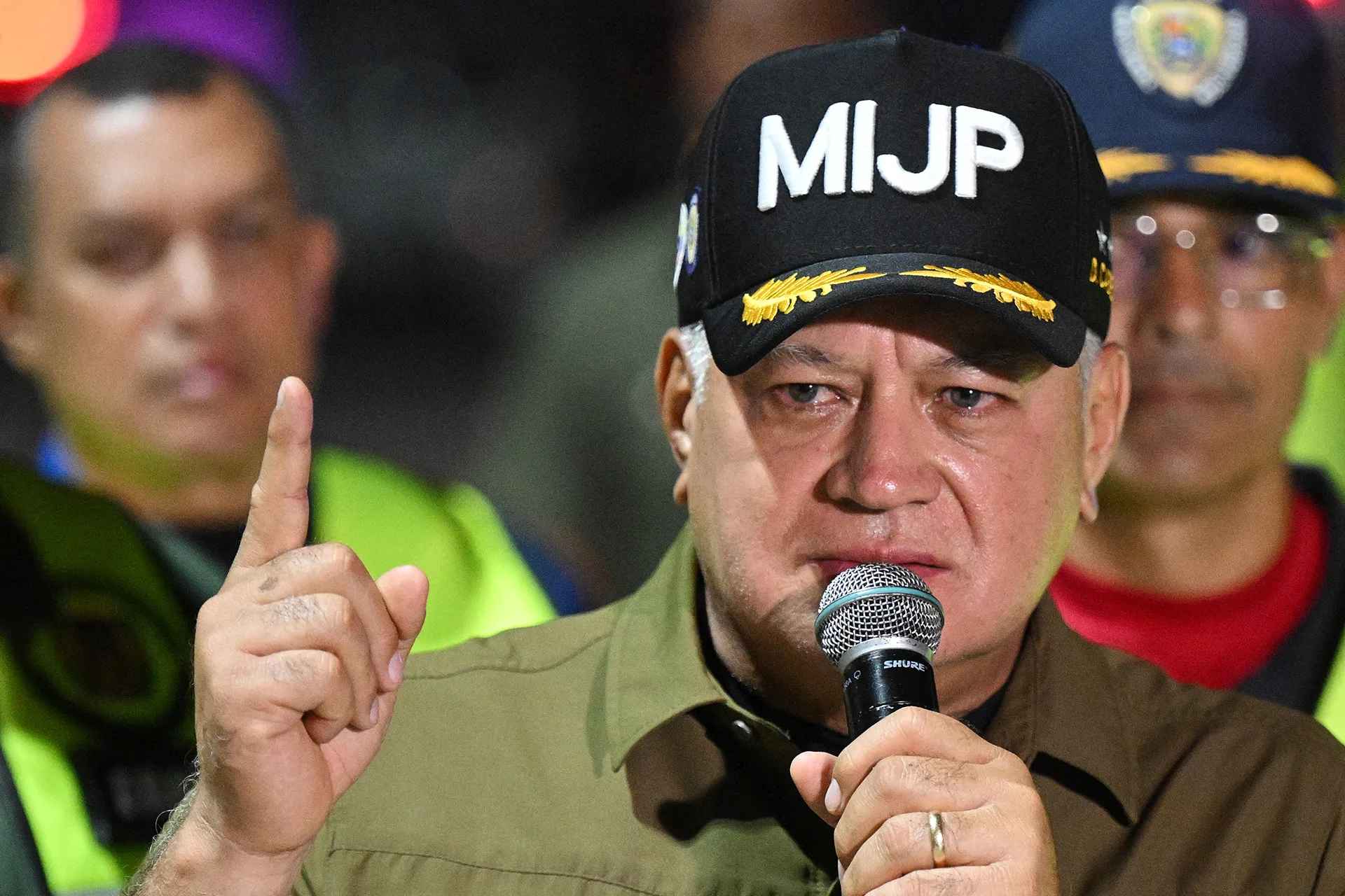 Nacionales.- Desde el estado Falcón, el ministro del Interior, Diosdado Cabello, anunció el despliegue de más de 228.000 funcionarios de diferentes organismos de seguridad del Estado, para la atención a los temporadistas, con motivo del asueto de Carnaval 2026.