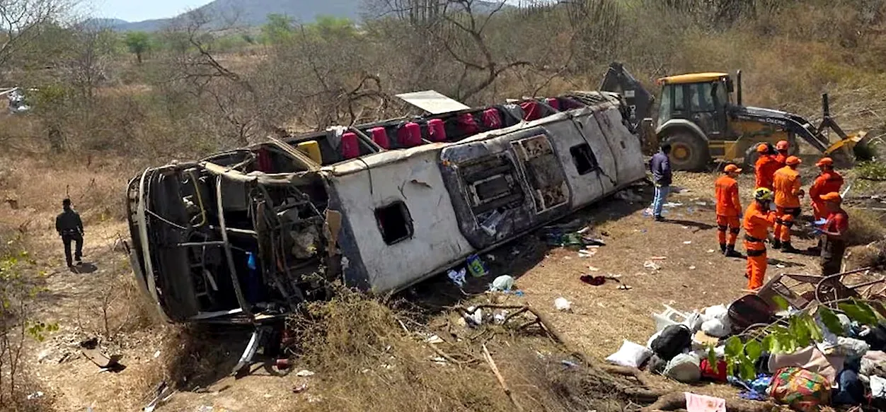 Quince personas murieron en accidente de autobús en Brasil
