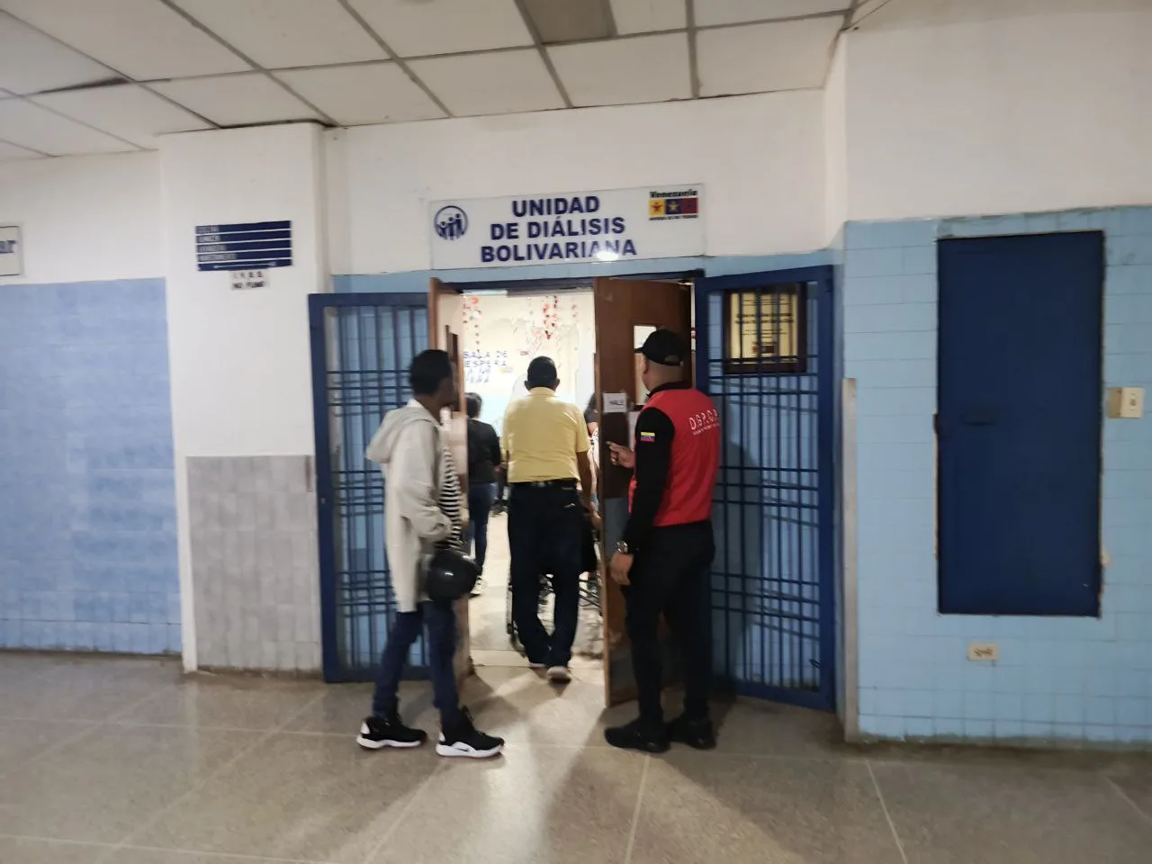 máquinas de dialisis en el HPGC 2  .JPG 