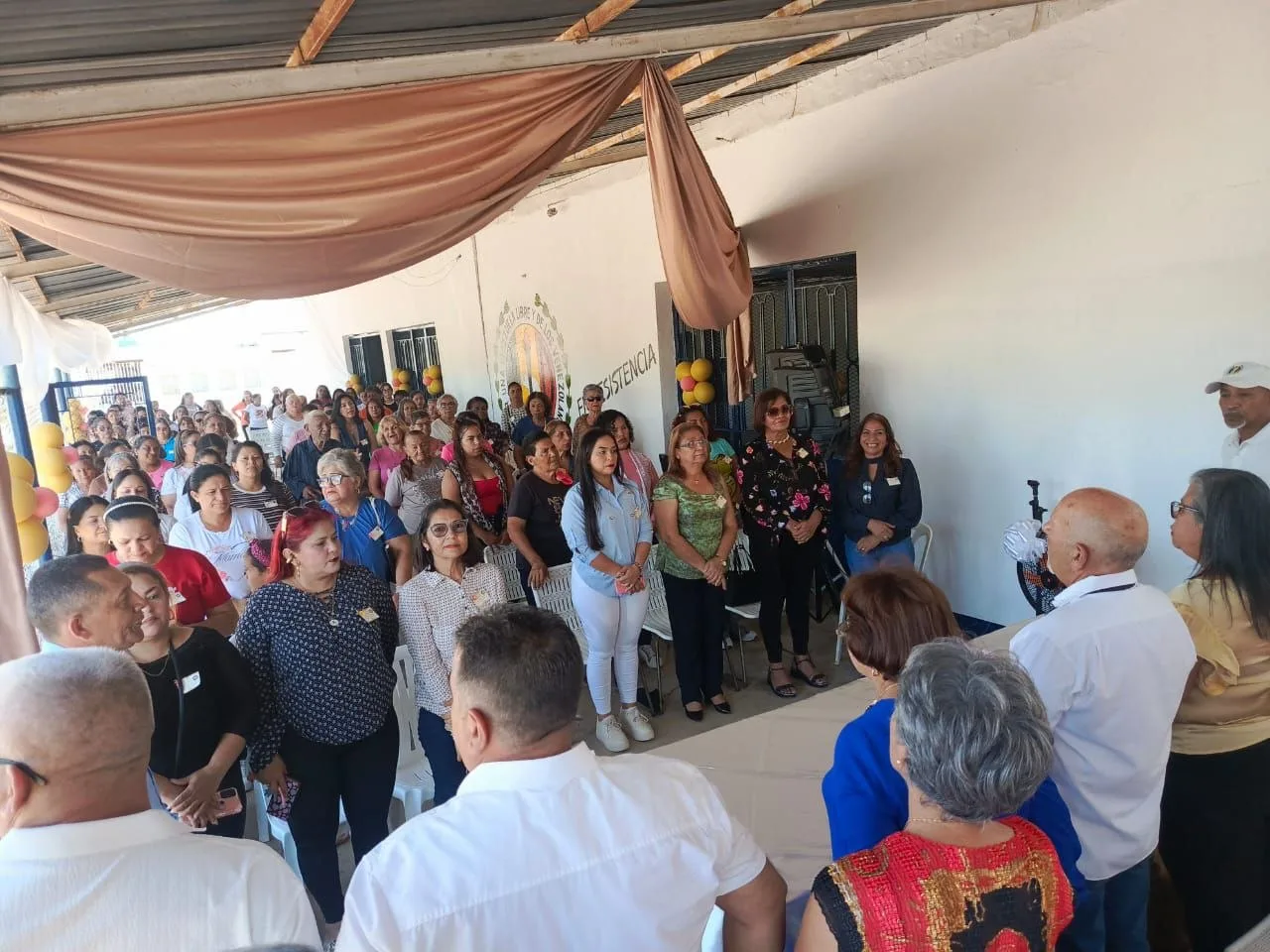 Seccionales de Acción Democrática en Bachaquero homenajearon a la mujer valmorense en su día