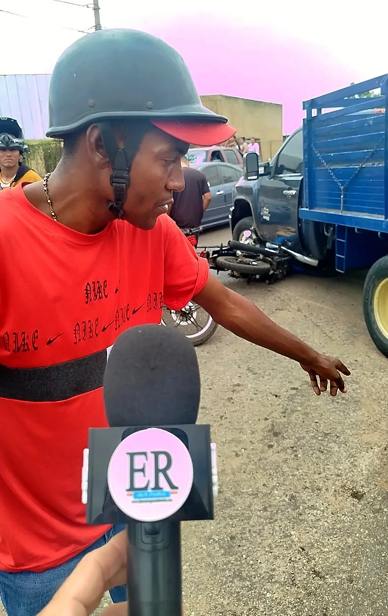 Colisión entre motocicleta y camión 350