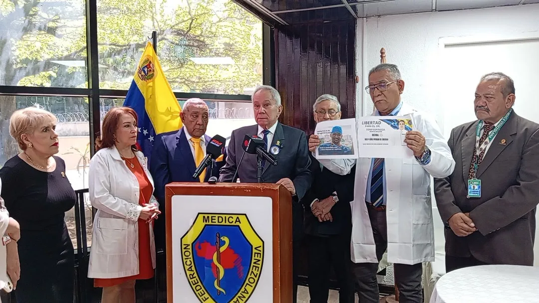 Derogar Ley del Ejercicio de la Medicina