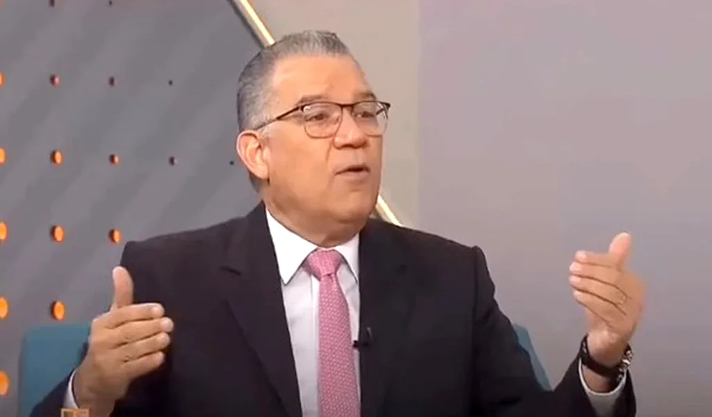 Enrique Márquez y la reelección indefinida