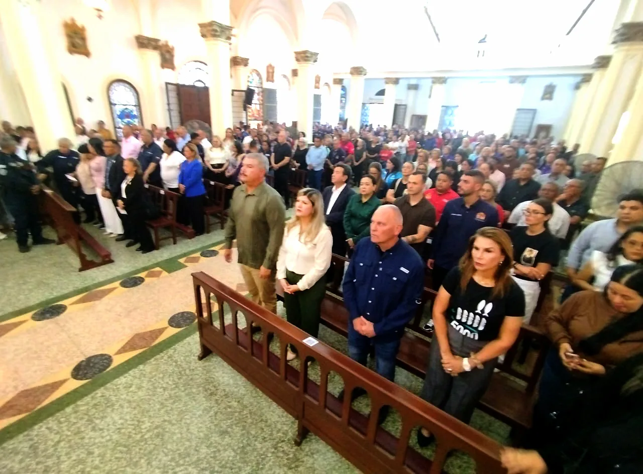 Entregaron rehabilitada la iglesia La Milagrosa r