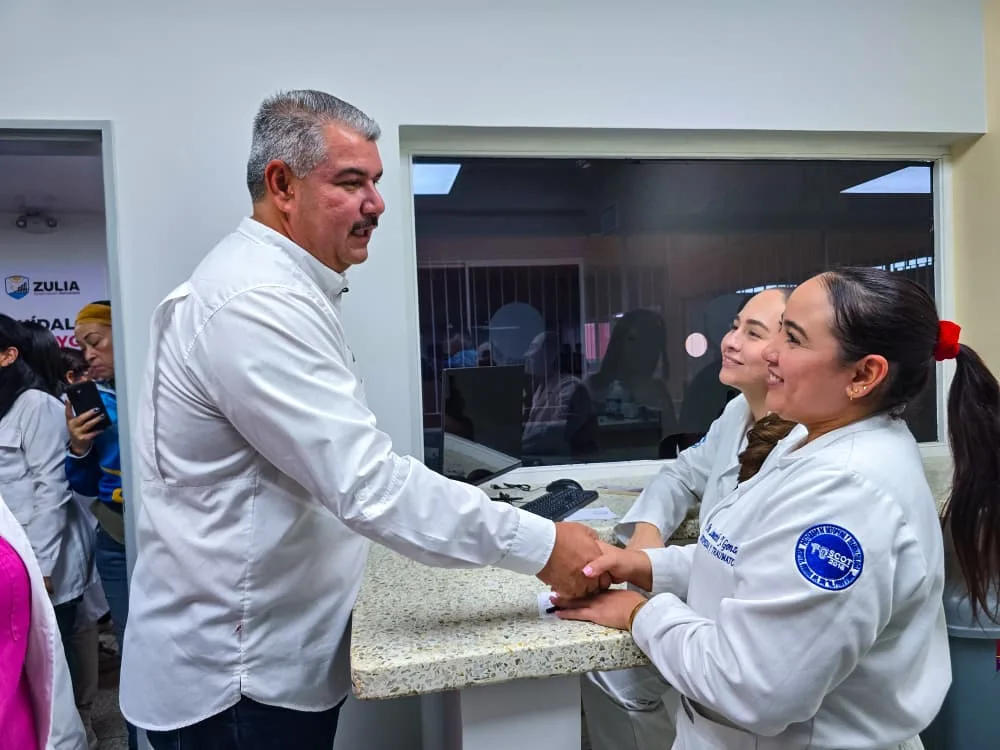 Gobernador Caldera inaugura 5to piso del Hospital General del Sur 