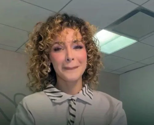 Migbelis Castellanos “sacude” las redes con nuevo look de cabello rizado-2