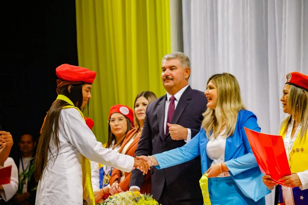 Se graduaron 156 Médicos Integrales Comunitarios en el Zulia