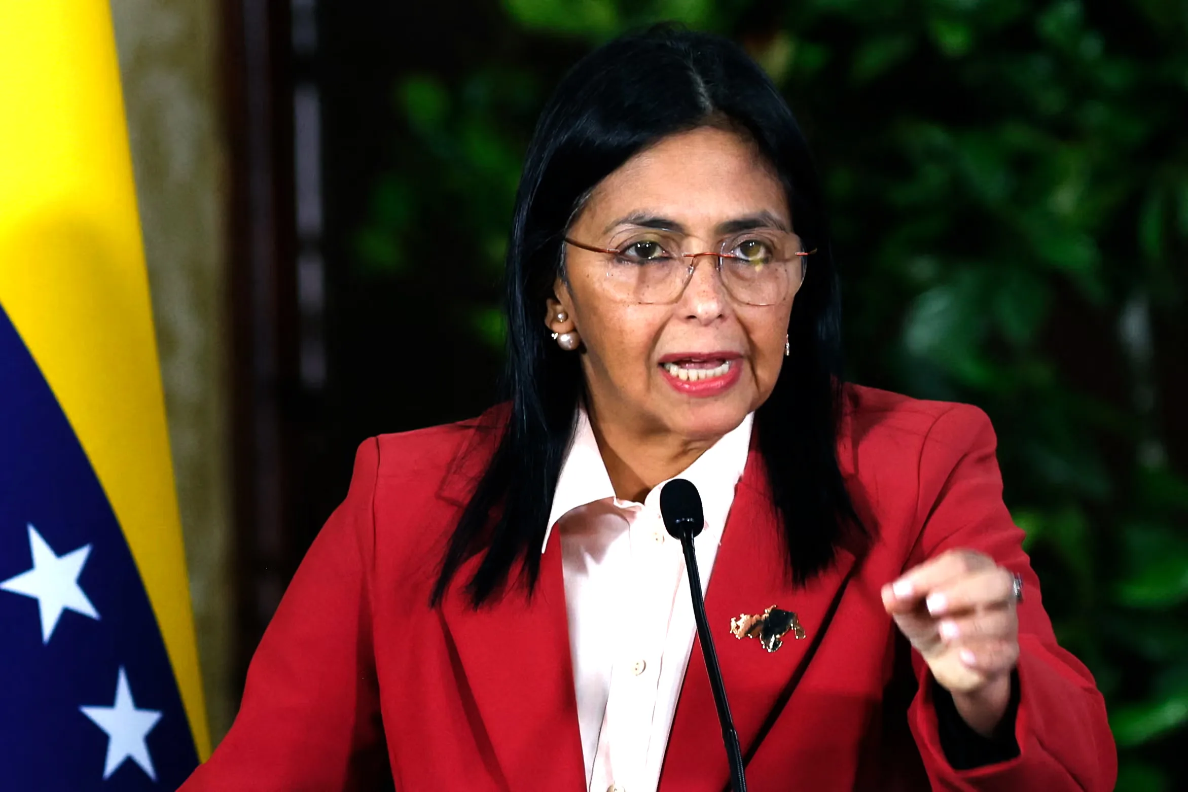 Venezuela recibe 300 Millones de dólares por la venta de Fueloil