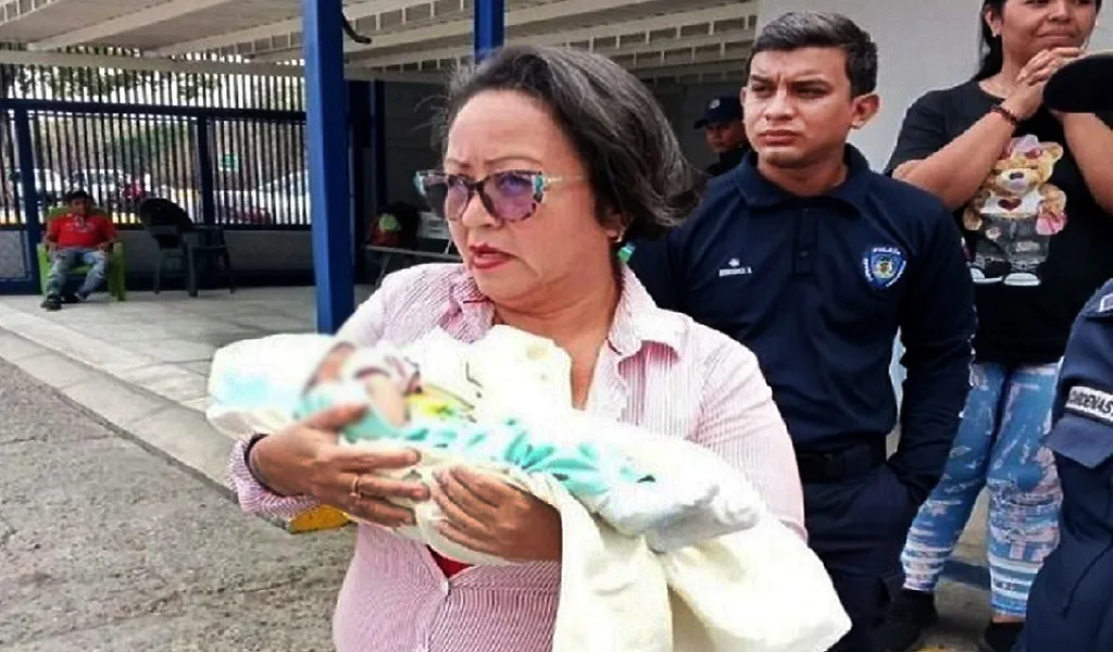 Bebé abandonada en Portuguesa