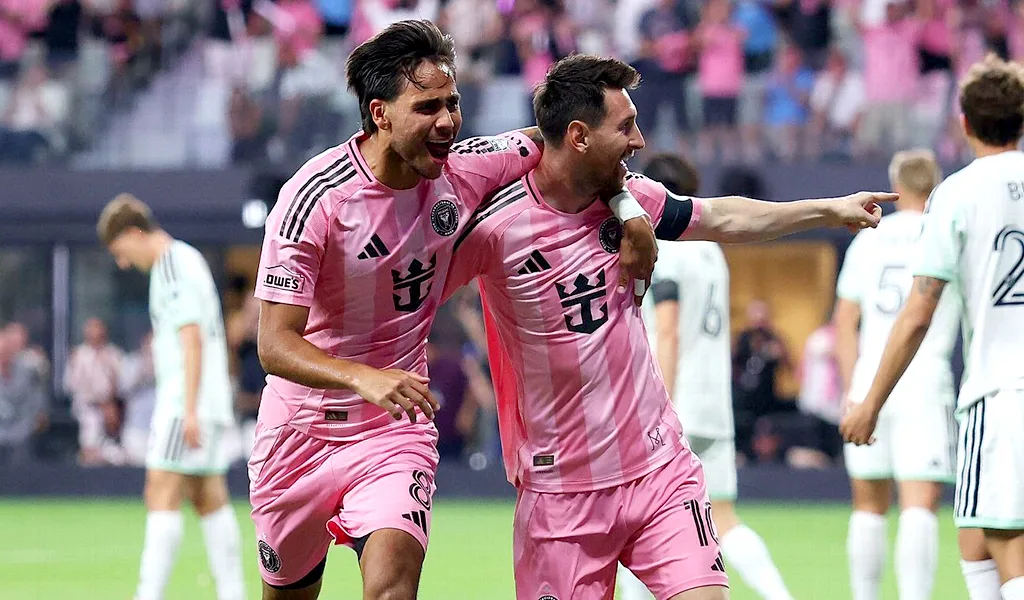 Messi inaugura con gol nuevo estadio de Inter que también lleva su nombre