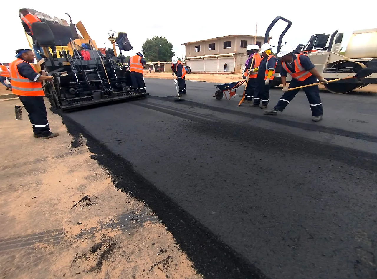 Pavimentación Corredor Vial Hugo Chávez