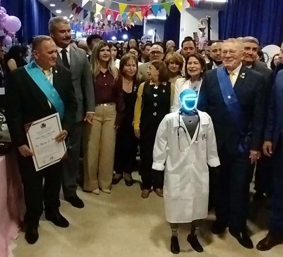 Luz inaugura XIII Congreso Científico de Medicina