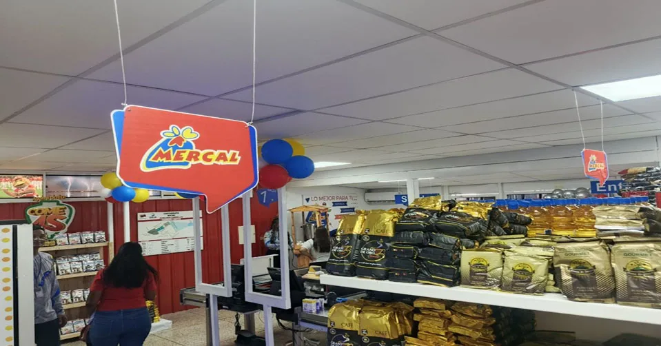  Mercal en el sector Nueva Venezuela de Lagunillas reabre sus puertas 