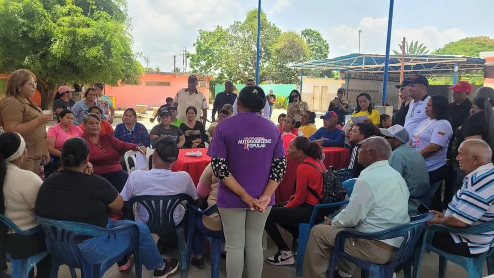 El municipio Valmore Rodríguez se convirtió en el escenario del debate para la consulta pública sobre la reforma de la Ley de Transferencia de Competencias del Estado al Poder Popular, una iniciativa que impulsa activamente el Consejo Legislativo del Estado Zulia (CLEZ).