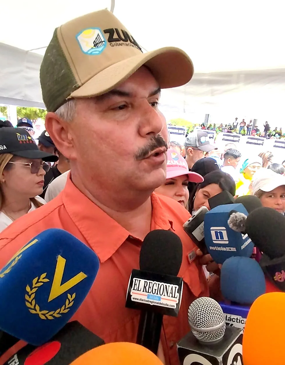 Entrega masiva de insumos educativos