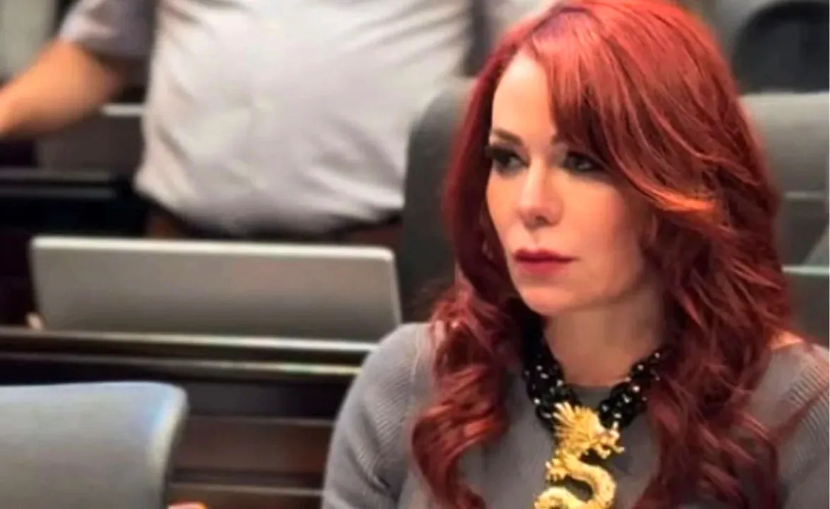 Apartan del cargo a congresista que ordenó suspender al presidente de Colombia