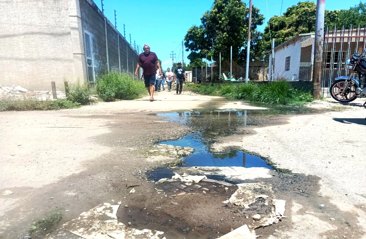 Barrio Paraíso de Lagunillas aguas negras