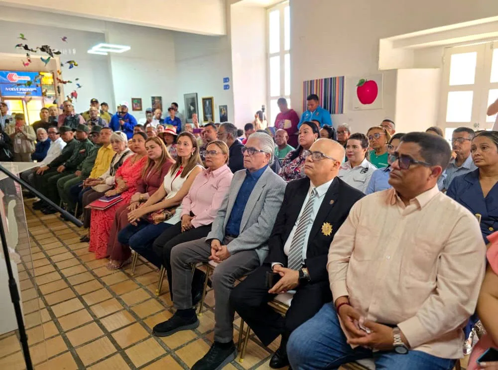 Comisión centenario de Udón Pérez