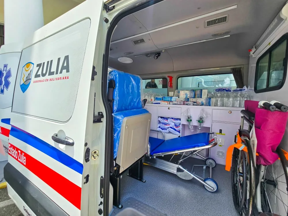 Luis Caldera entrega seis ambulancias más para un total de 45 3
