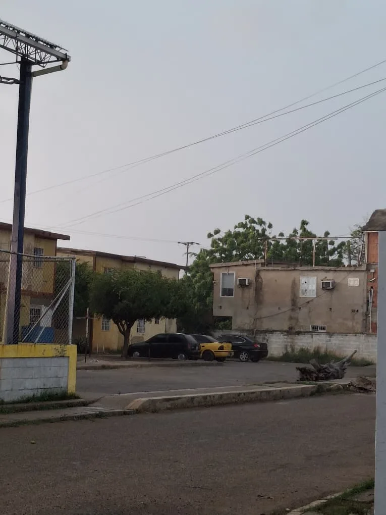 Onda Tropical N° 11 provoca fuerte viento y lluvias en Cabimas 8