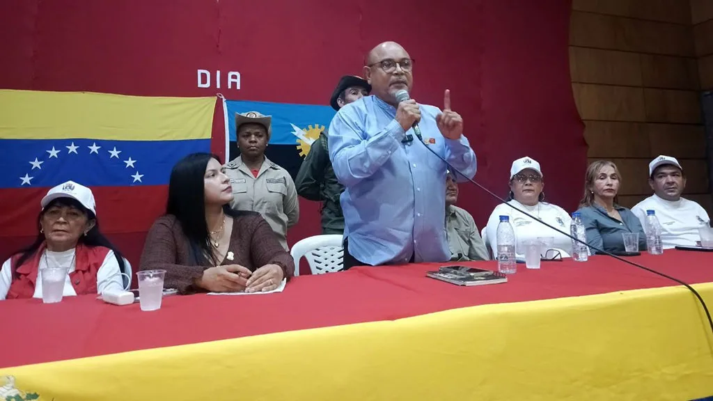 los dirigentes gremiales presentaron un diagnóstico detallado sobre la situación de los trabajadores petroleros y de instituciones públicas,