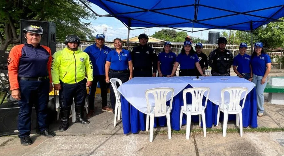 la Comisión de Participación Ciudadana del Concejo Municipal, presidida por la abogada Nathalys Nava, desplegó una jornada de concienciación vial en la Avenida Principal de la entidad.