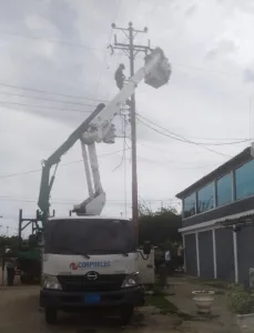 Vecinos de Campo Alegre exigen restitución del servicio eléctrico