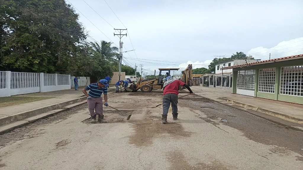 Alcaldía de Lagunillas inicia rehabilitación de la calle Udón Pérez en la parroquia Libertad