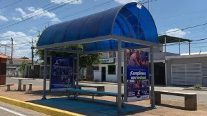 El alcalde del municipio Lagunillas, José Mosquera, inauguró este 17 de julio, los trabajos de rehabilitación integral de la avenida 34, ejecutados entre las carreteras "N", "L" y sus adyacencias,