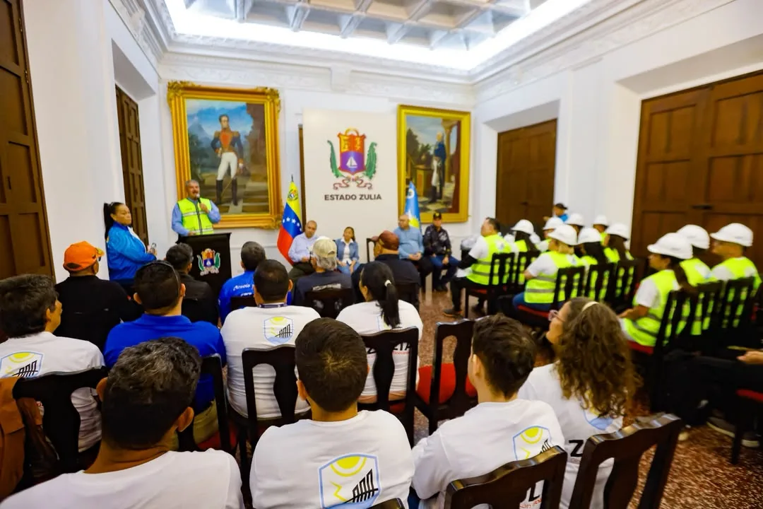 Luis Caldera anunció el primer envío a La Guaira