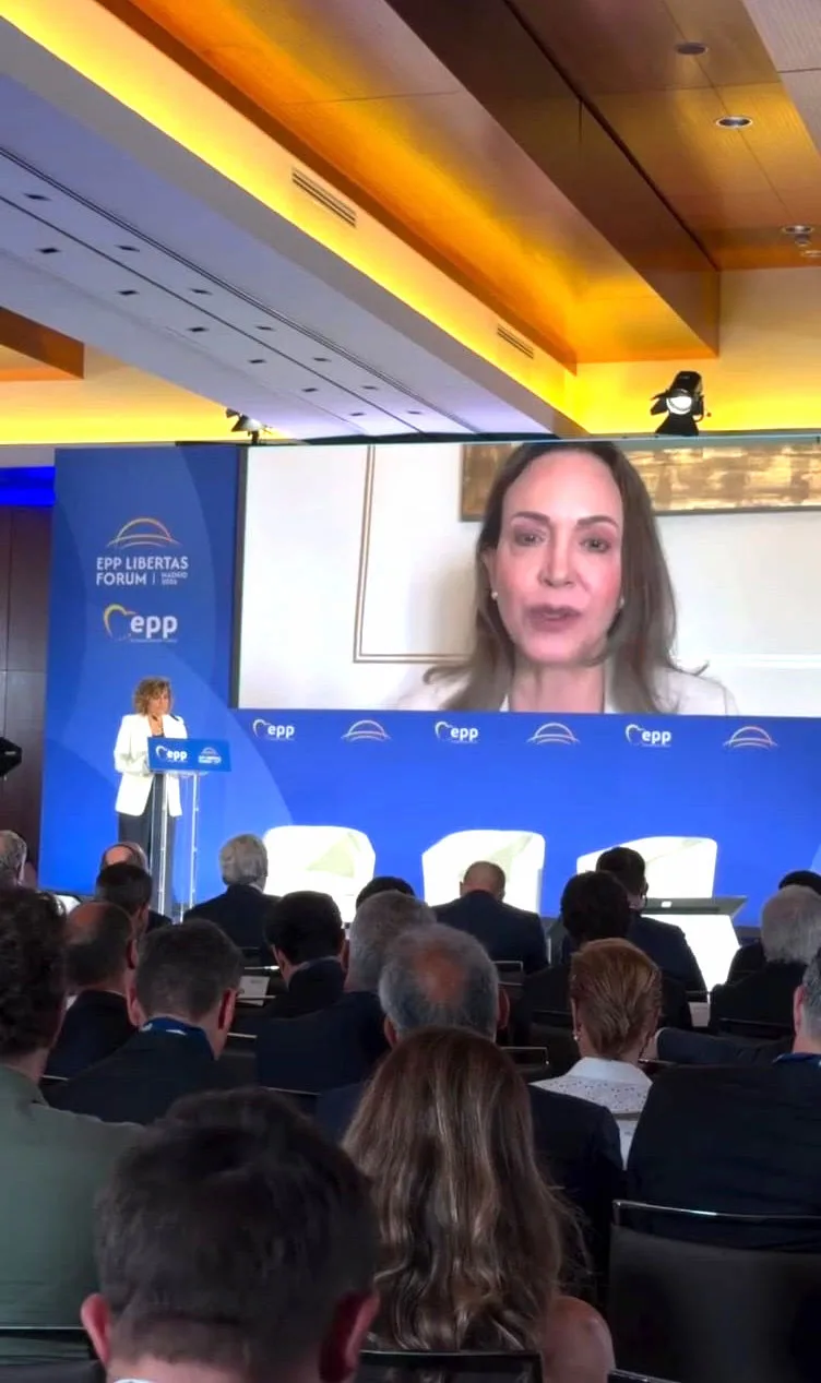 María Corina Machado compromiso de regresar al país